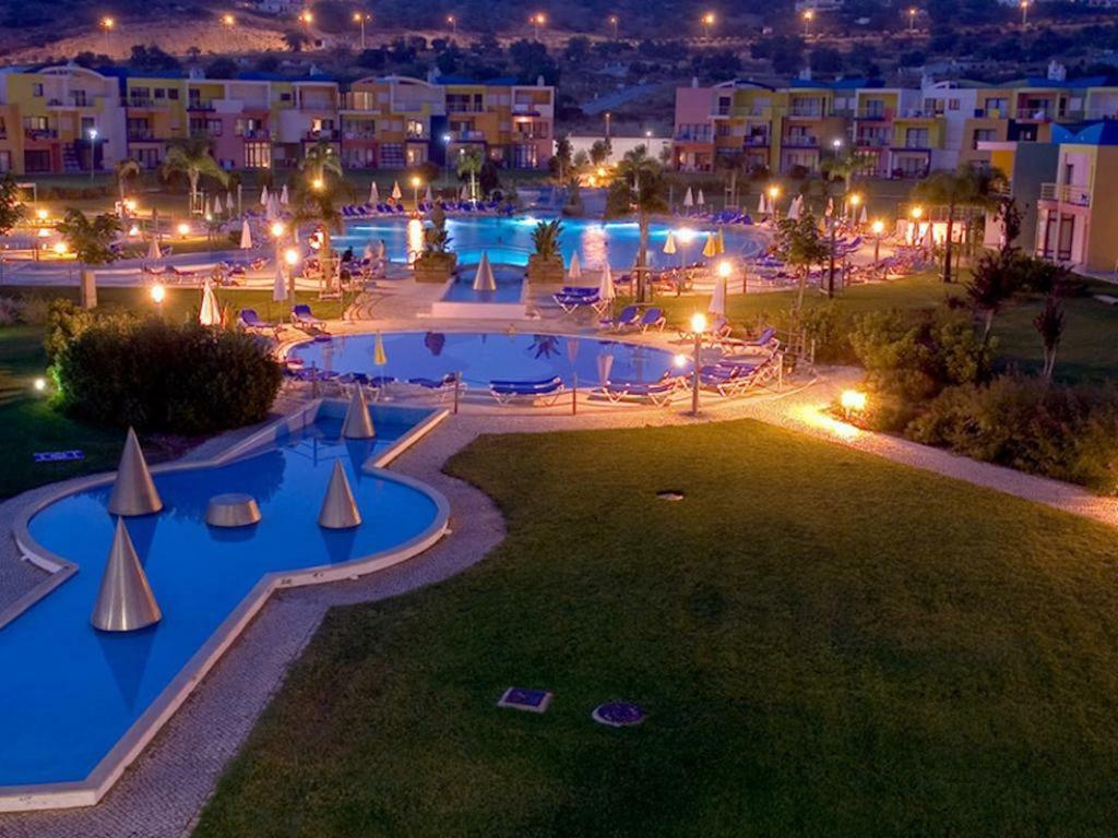 Marina De Albufeira Orada Resort - 2-Bed Apartment With Huge Pool Exterior photo