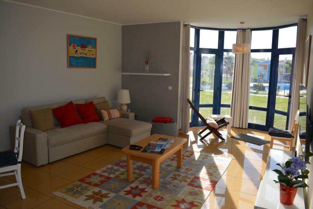 Marina De Albufeira Orada Resort - 2-Bed Apartment With Huge Pool Exterior photo